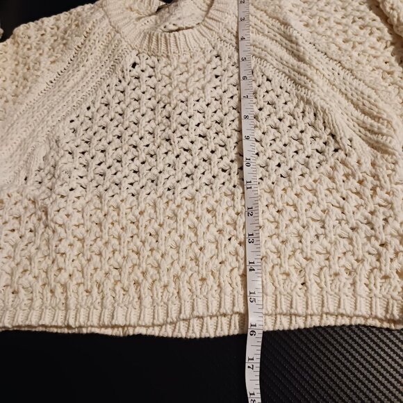 NEW Cream Loose Knit Long Sleeve Open Back Sweater Size‎ M - Picture 12 of 12